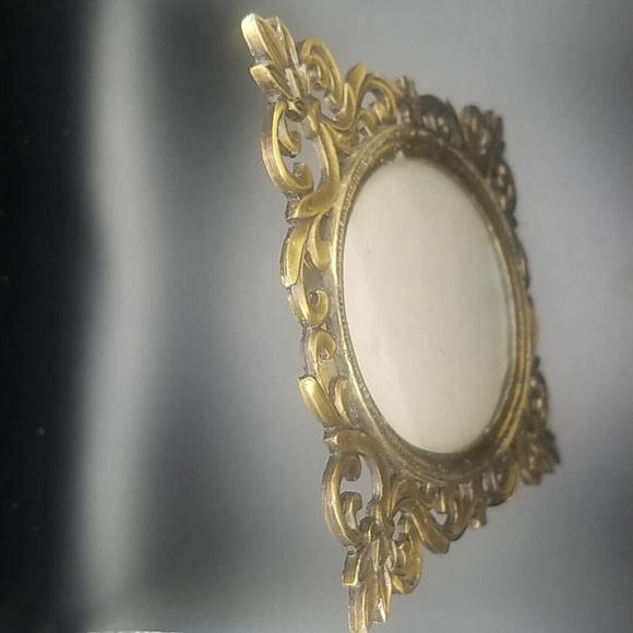 Vintage Ornate Heavy Brass Oval Picture Photo Frame - Picture 11 of 11